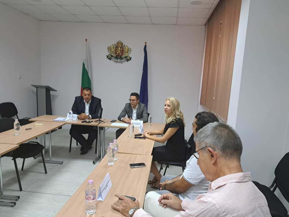 Министър Пулев в Пазарджик: Скоро отваряме втора програма по Плана за възстановяване - за 30,6 млн. лв. 