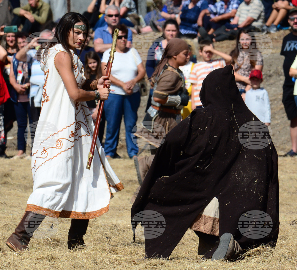 Over 300 Participate in Cultural and Historical Event Titled "The Bulgarian Army - from Asparuh to Present Day"