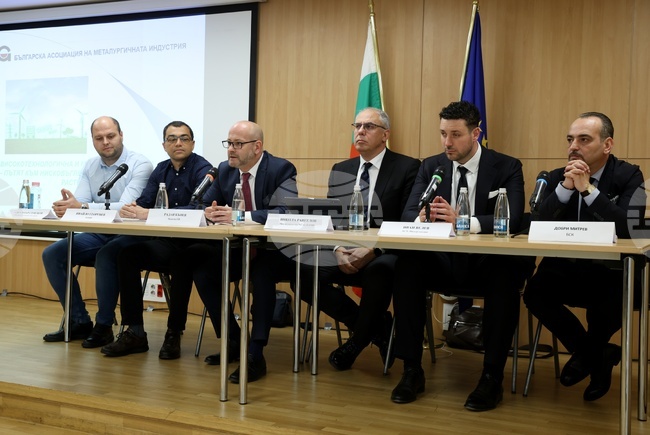 Дискусия на тема „Високотехнологична и кръгова икономика - път към нисковъглеродна индустрия индустрия и растеж“