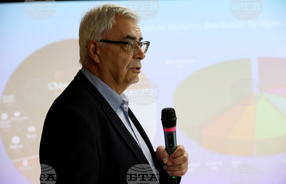 Дискусия на тема „Високотехнологична и кръгова икономика - път към нисковъглеродна индустрия индустрия и растеж“ - Милан Чалъков