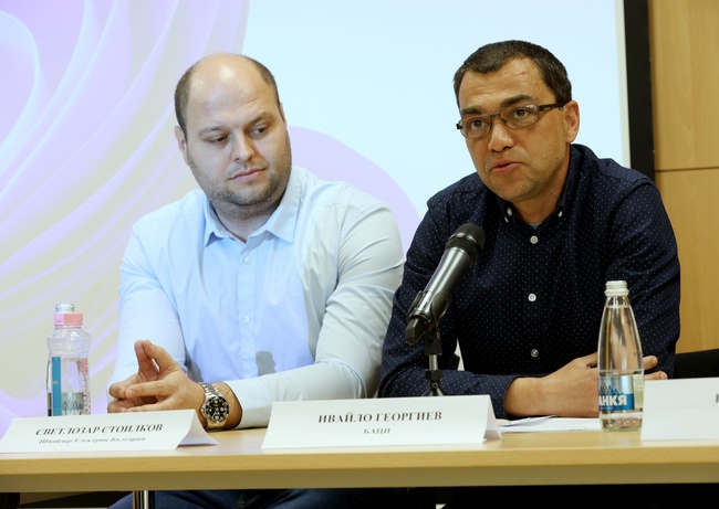 България е почти единствената държава в ЕС, която в стандарта за бетон не е въвела нисковъглеродните цименти, каза председателят на браншова асоциация