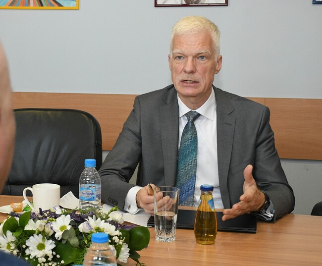 МОН: Българските иновативни училища влизат в мрежата на ОИСР