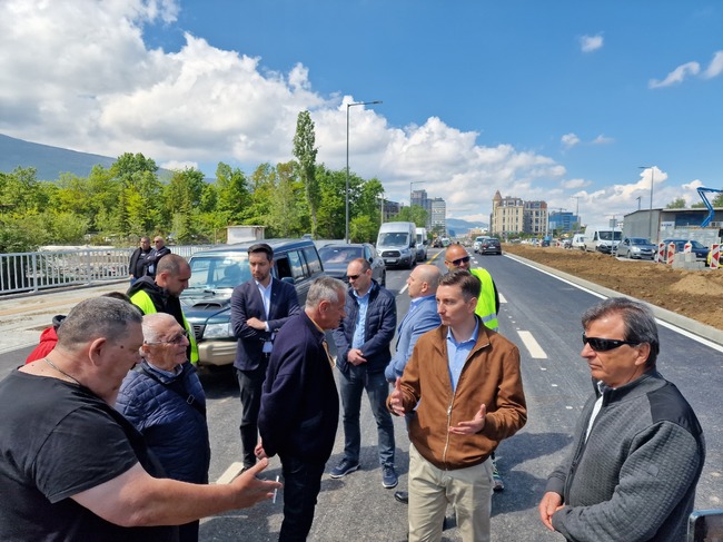 Строителните дейности по разширението на бул. "Филип Кутев" в София ще приключат през май, съобщи зам.-кметът по финанси Иван Василев