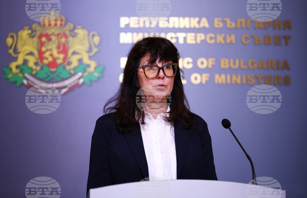 Health Minister Extends Insulin Export Ban by a Month