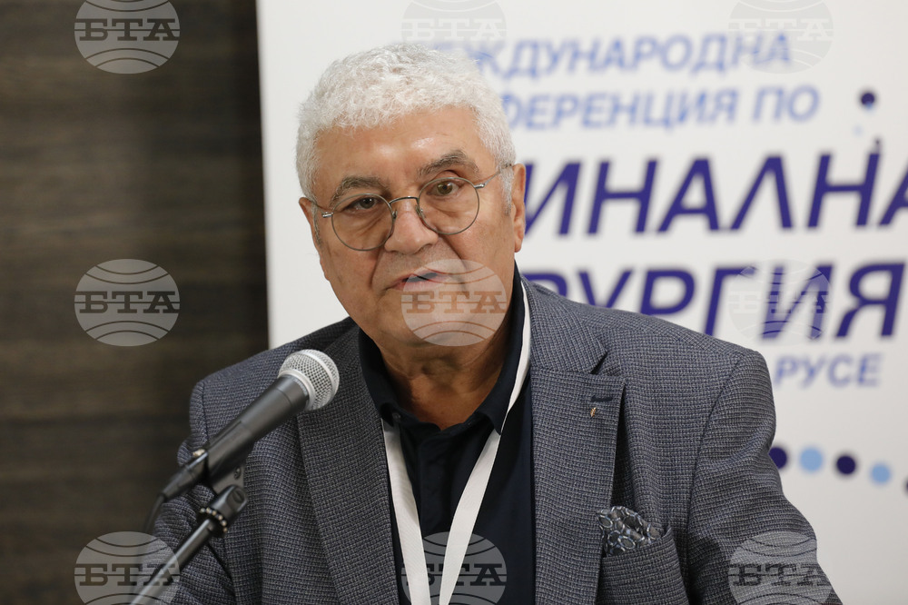 Повече от 100 специалисти участват в международна конференция по спинална хирургия в Русе