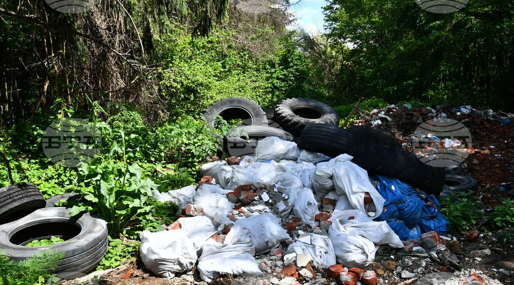 Село Свещари - инициатива "Зелен дъб" - пролетно почистване