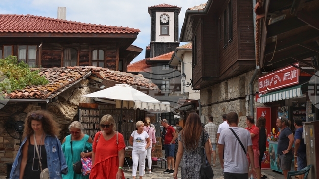 Five Municipalities Account for Half of Bulgaria’s Tourists, Study Finds
