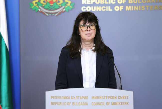 МЗ с мерки срещу коклюша: По-ранна имунизация на бебета и безплатни ваксини за бременни