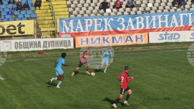 Дубълът на ЦСКА спечели убедително в Благоевград, Марек и Струмска слава завършиха наравно в югозападното дерби във Втора лига