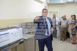 Адам Персенски - лекар