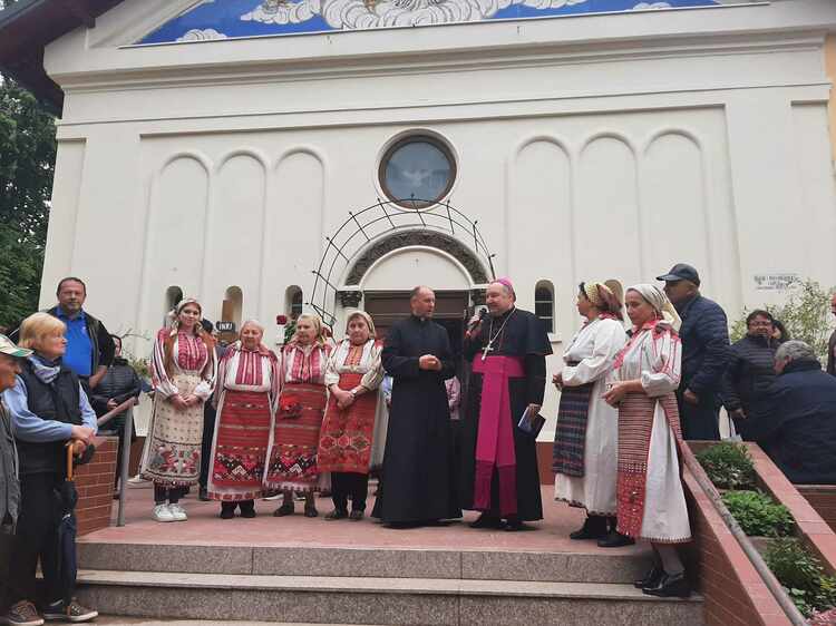 Литургия с българско участие се проведе в църквата в Чопля в Румъния