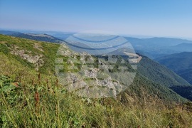 Връх Ботев - планина - туризъм