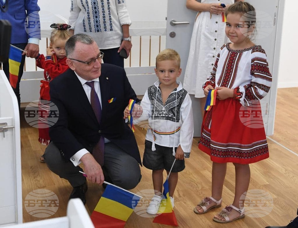 Новата учебна година в Румъния започва днес със серия промени