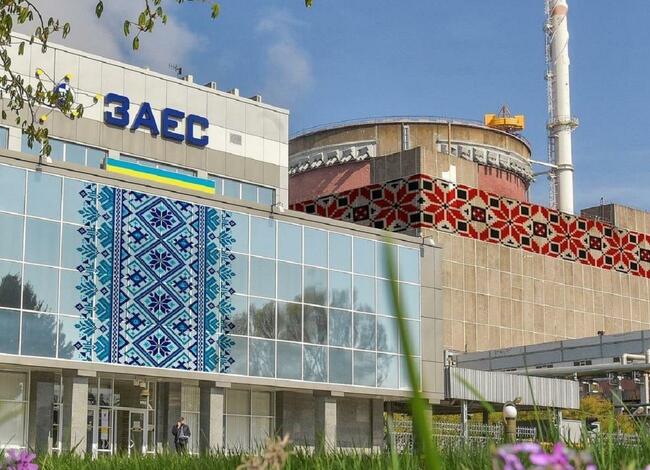 Запорожката АЕЦ бе изключена от електрическата мрежа, съобщи назначеното от Русия ръководство; според "Енергоатом" причината е руски обстрел