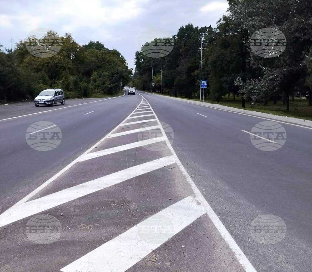 Ремонти затрудняват движението по основни пътища в страната