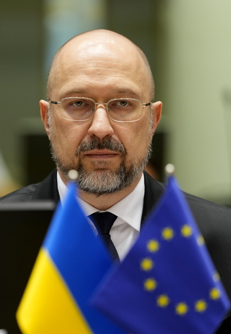 Премиерът на Украйна призова за още военна помощ, за да може страната му да противодейства на руските атаки