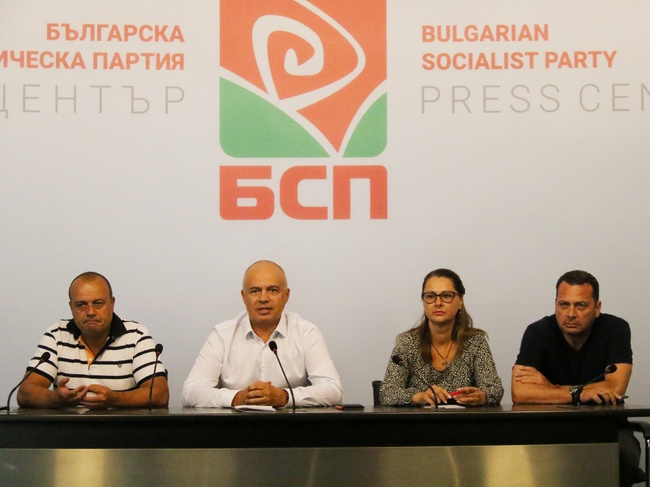 Георги Свиленски: Служебното правителство се намесва грубо в изборите с лъжи и манипулации