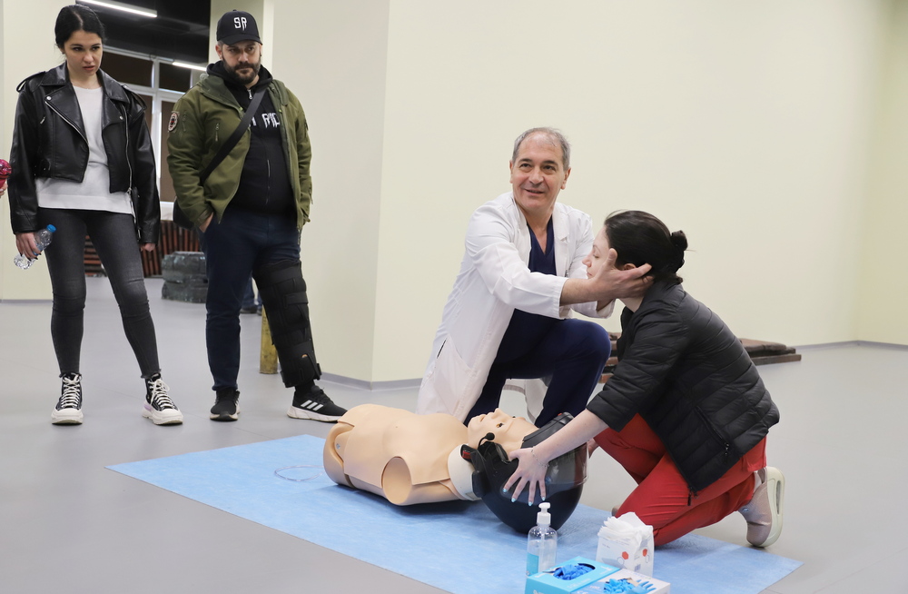 Медици от ВМА със съвети към мотористите