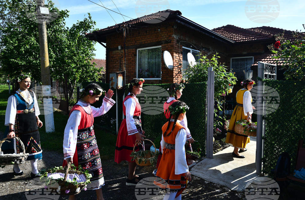 Село Конево - Лазаруване