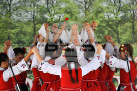 Село Беловец - фестивал „Божурите“