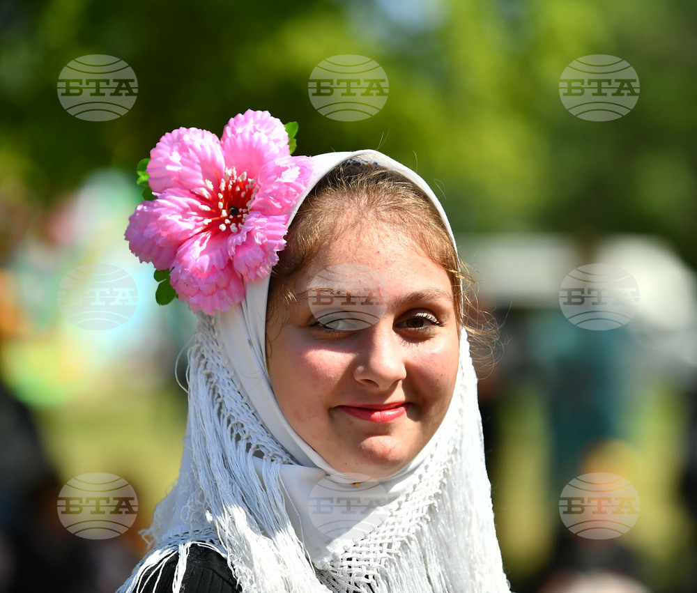 Село Беловец - фестивал „Божурите“