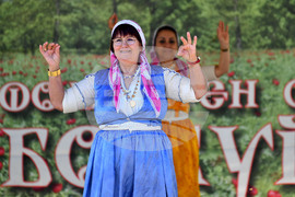 Село Беловец - фестивал „Божурите“