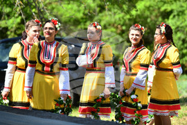 Село Беловец - фестивал „Божурите“