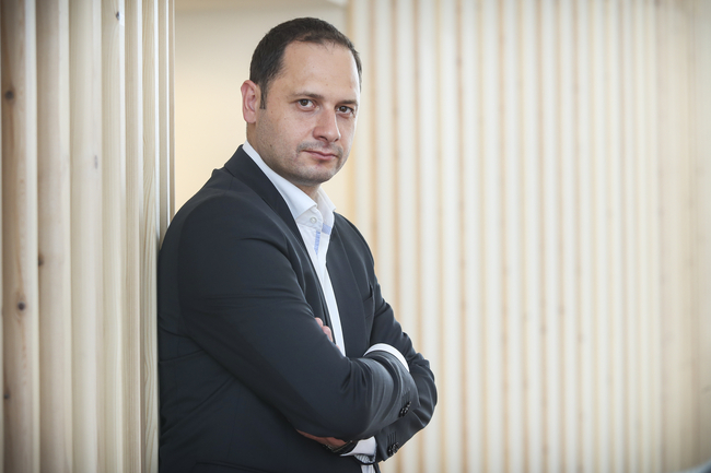 Петър Витанов: Протестите в Чехия са знак за надигащото се социалното недоволство в Европа 