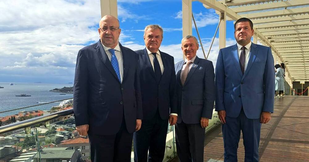 Румен Петков и Владимир Маринов се срещнаха със зам.-председателя на партия „Единна Русия“ Андрей Климов и с Владимир Плигин