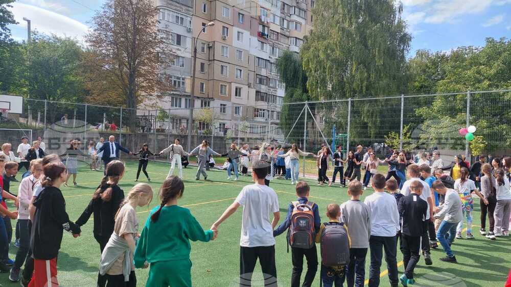 В Българския теоретичен лицей "Васил Левски" в Кишинев отбелязаха 137-ата годишнина от Съединението на България