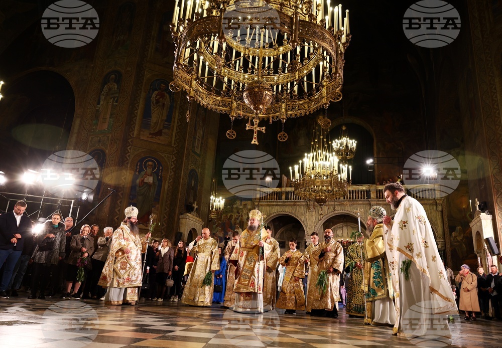 Храм „Св. Александър Невски" - Цветница - литургия