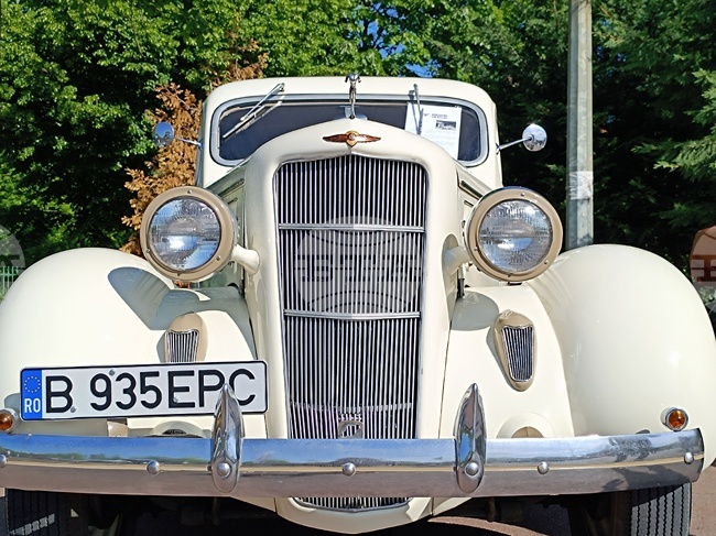 Румъния - ретро парад