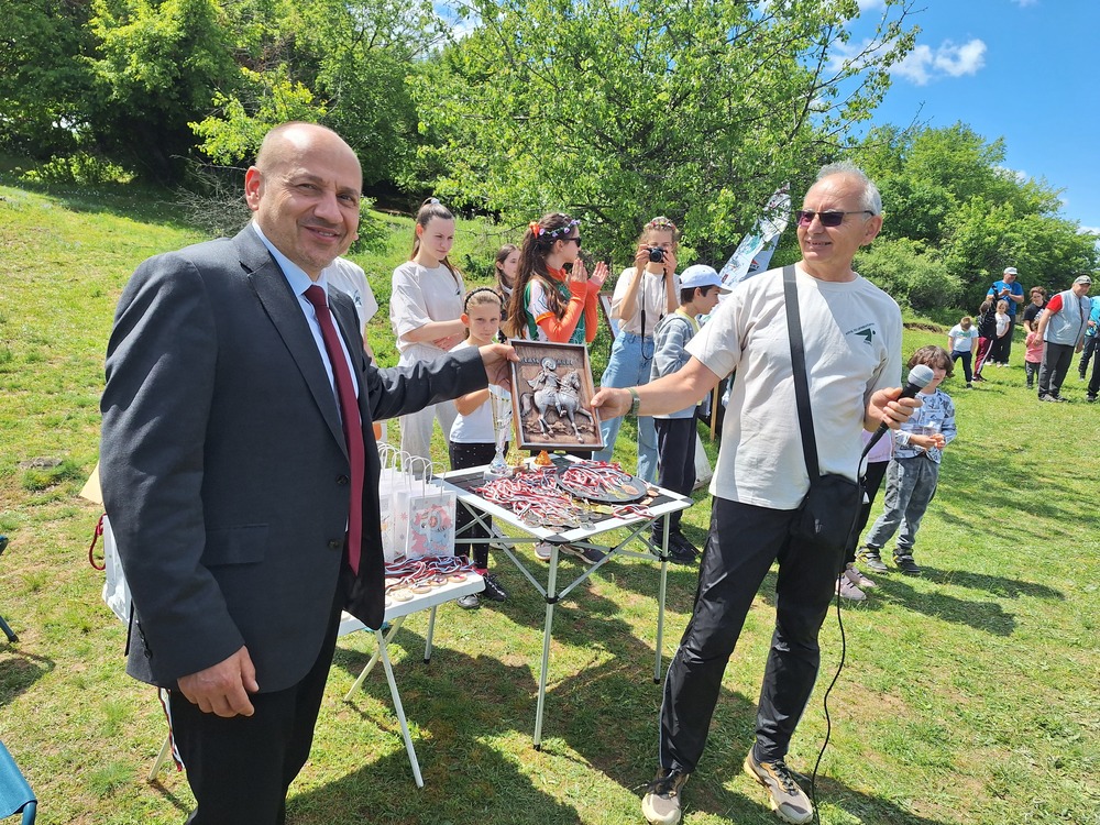 Община Ловеч: Отборът на „Узана“ – Габрово, победителят в състезанието по ориентиране за купа „Ловеч“