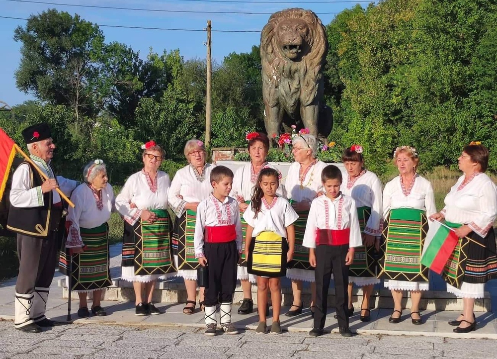 В село Йоглав отбелязаха Съединението със шест черешови топчета
