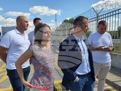 Делян Добрев: Имаме информация, че ОЛАФ разследва контрабанден канал за маркови дрехи през „Капитан Андреево“