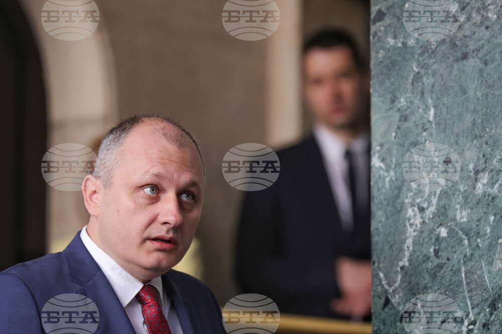 Машини за гласуване - номера - изтегляне - Валентин Мундров