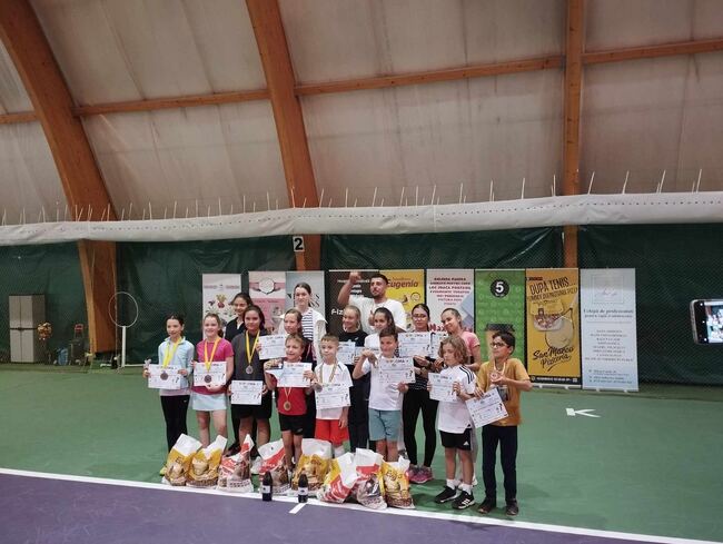 Община Добрич: Два сребърни и два бронзови медала за тенис клуб "Добруджа" от турнир TENIS10 в Мамая