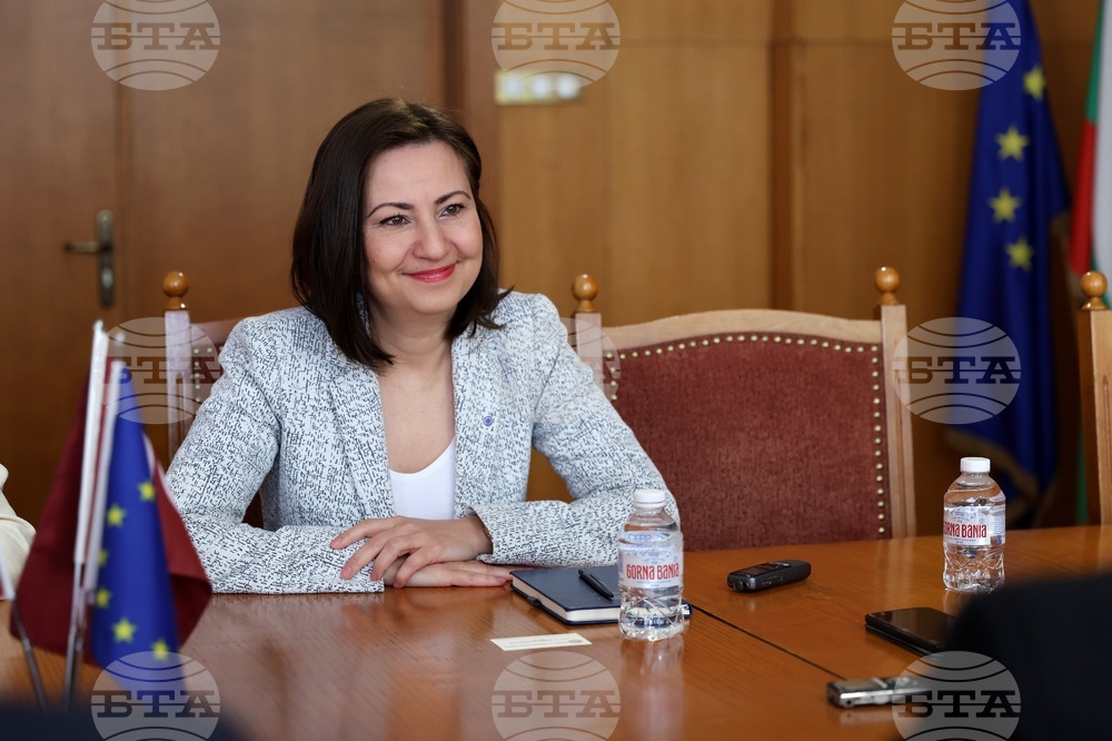 Университет за национално и световно стопанство (УНСС) - Илиана Иванова - визита