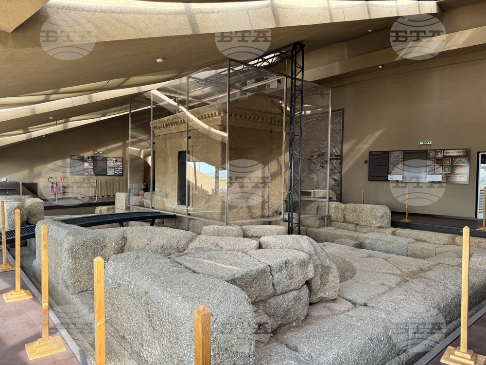 Казанлък - гробница Оструша