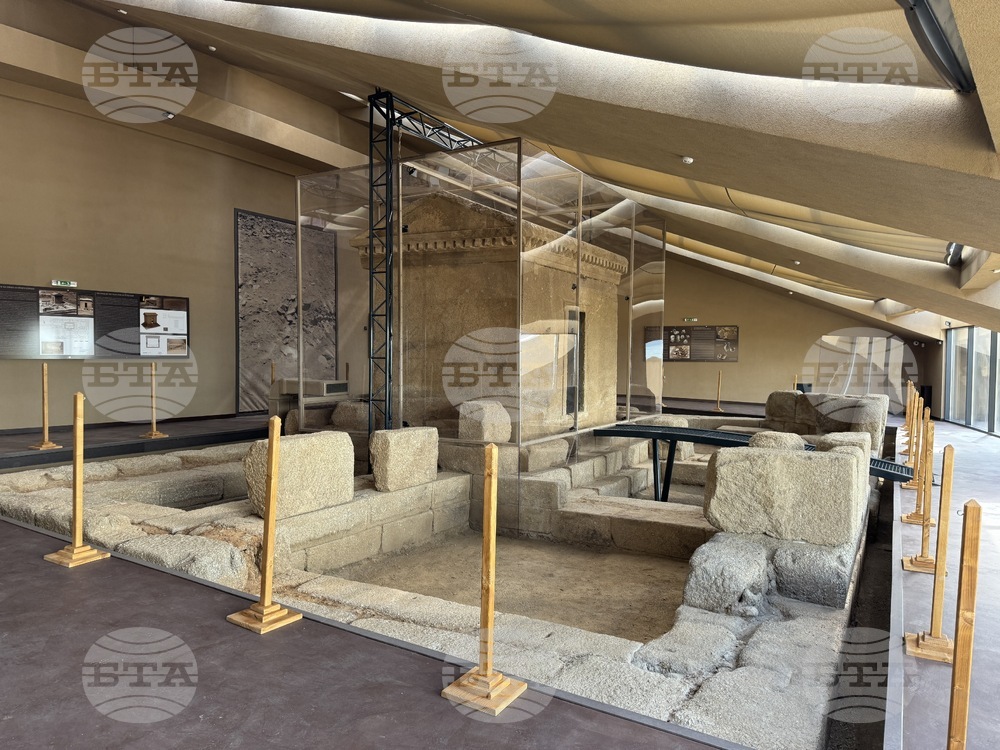 Казанлък - гробница Оструша