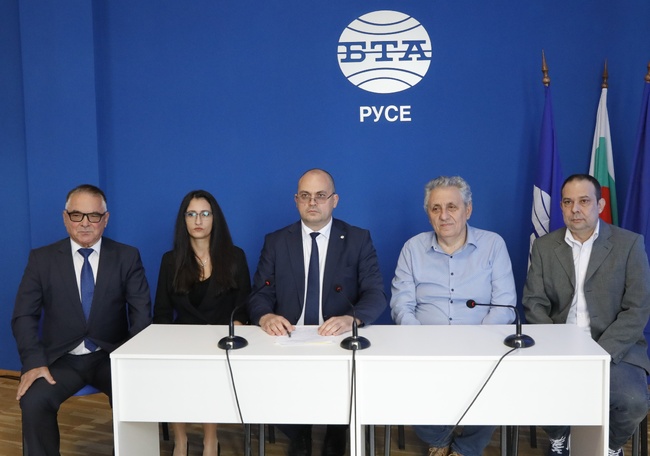 Партия "Възраждане" представи листата си с кандидати за народни представители в 19 МИР-Русе