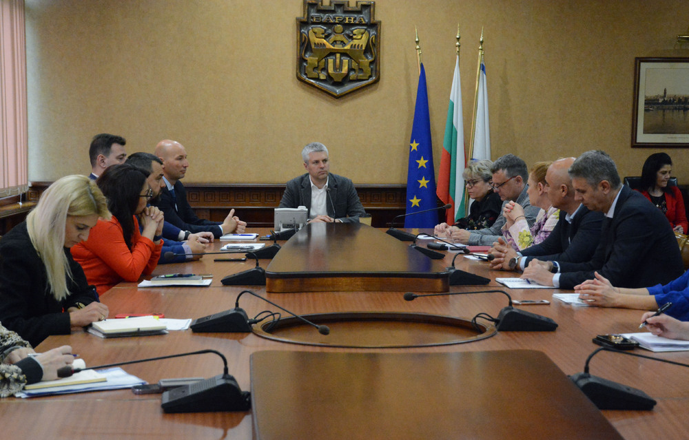 Фонтаните във Варна заработват отново до средата на май