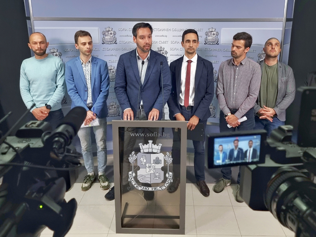 От групата на ПП-ДБ (Спаси София) предлагат обявяване на конкурси за избор на нови управителни органи на шест общински дружества