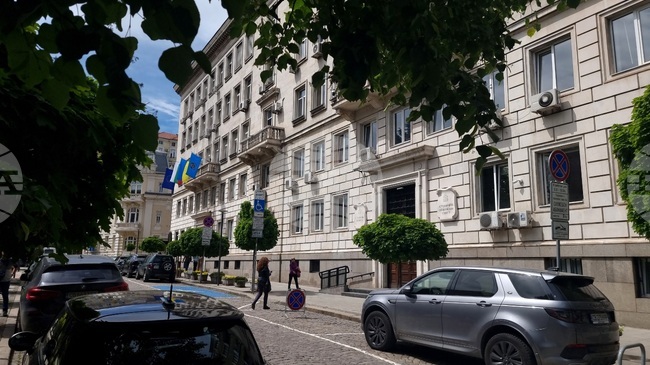 Всички действия в администрацията са предприети при спазване на законовите изисквания, казаха от Столичната община за съкращенията в администрацията