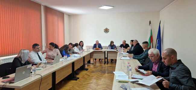 За провеждането на изборите на 9 юни в община Търговище ще бъдат сформирани 105 секционни избирателни комисии
