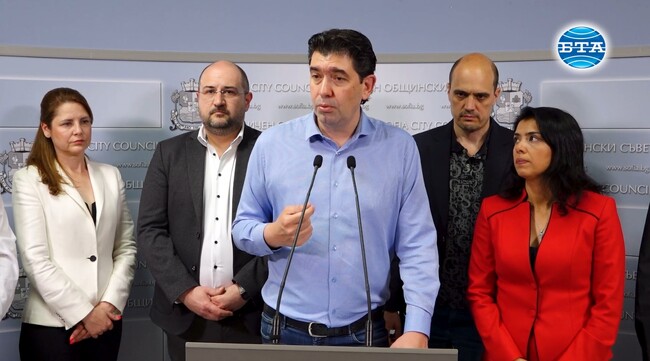 Искане за спиране на строителните дейности по булевард „Патриарх Евтимий“ ще бъде внесено до кмета Васил Терзиев, заяви Иван Таков