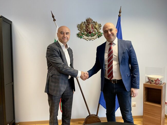 Работна среща с главния управител на Германо-Българска индустриално-търговска камара Митко Василев проведе министърът на туризма д-р Илин Димитров