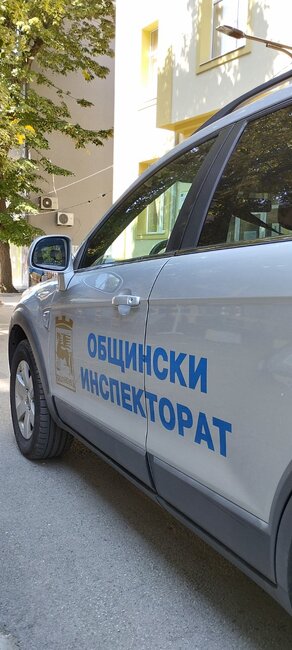 Служители на звено „Инспекторат“ с проверки за непълнолетни лица, употребяващи алкохол и цигари