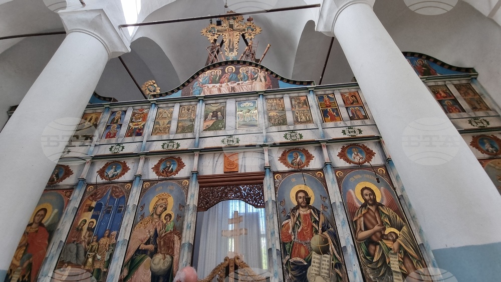 Село Старо Стефаново - църква „Рождество на Пресвета Богородици”