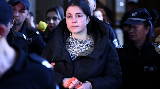 Съдът разгледа записите от камера, за която се твърди, че е уловила момента на убийството на Пейо Пеев